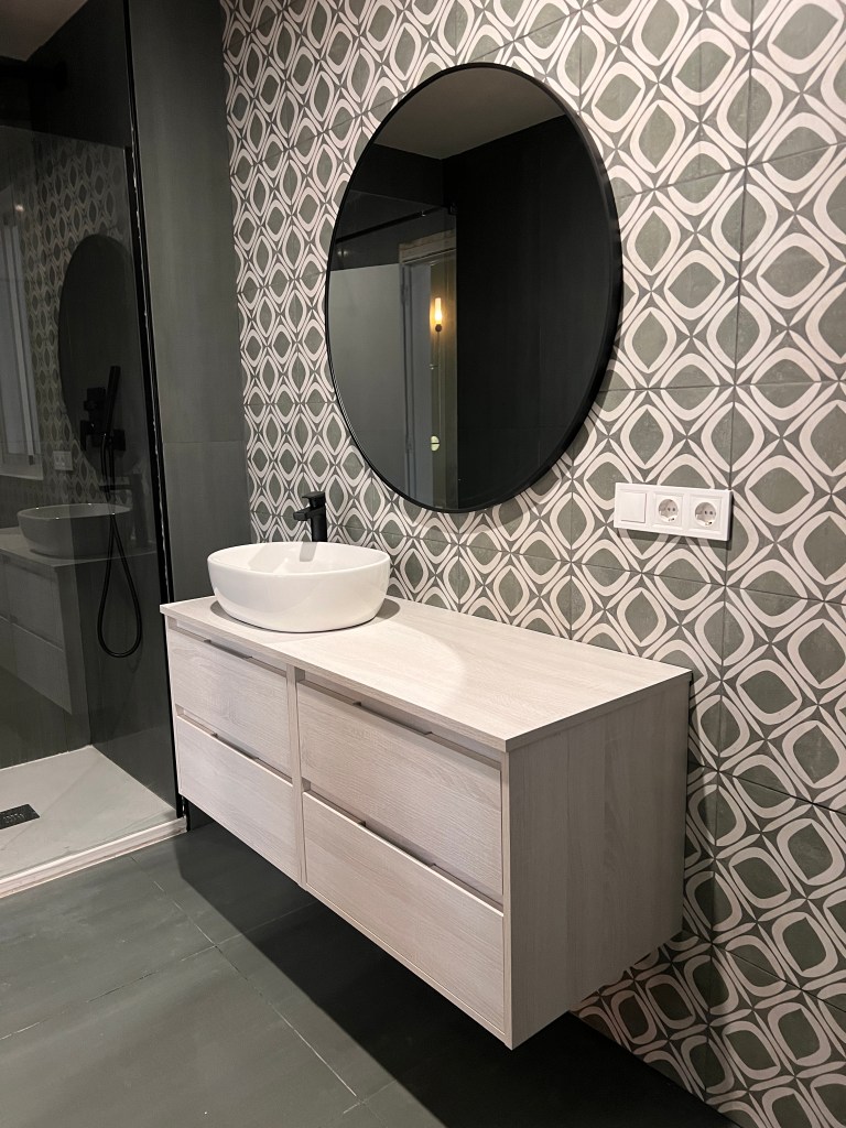 LOCREATIVO STUDIO, proyectos, diseño, valencia, reformas, interiorismo, 3D, renders, presupuestos, calidad, detalle, smart, Siri, Alexa, ok, google, antes, después, obra, ejemplos, molduras