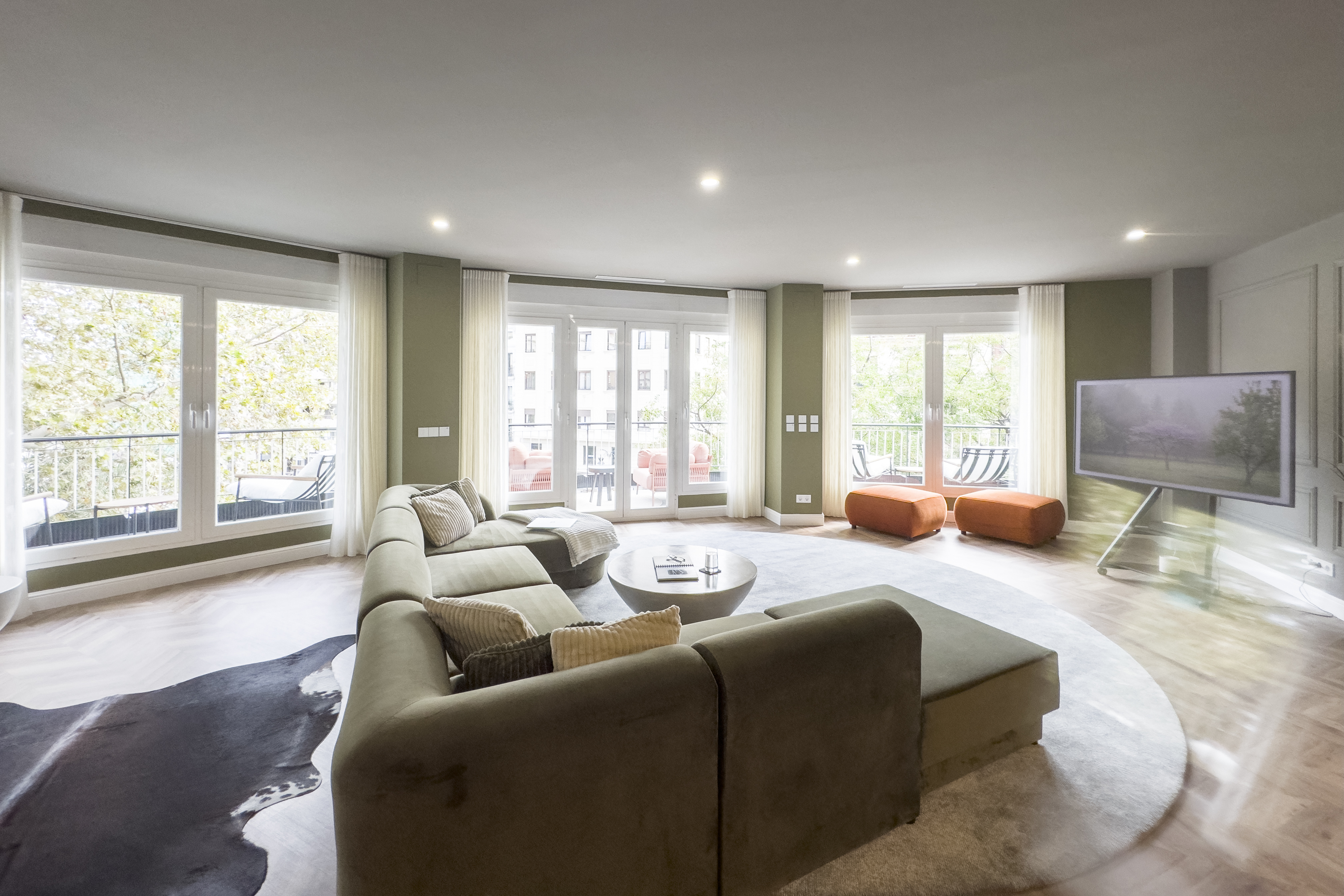 front-post LOCREATIVO STUDIO, proyectos, diseño, valencia, reformas, interiorismo, 3D, renders, presupuestos, calidad, detalle, smart, Siri, Alexa, ok, google, antes, después, obra, ejemplos, molduras